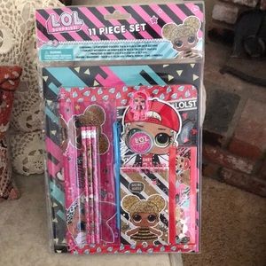 L.O.L 11 Piece Set Portfolio Folder & L.O.L. Sunglasses
